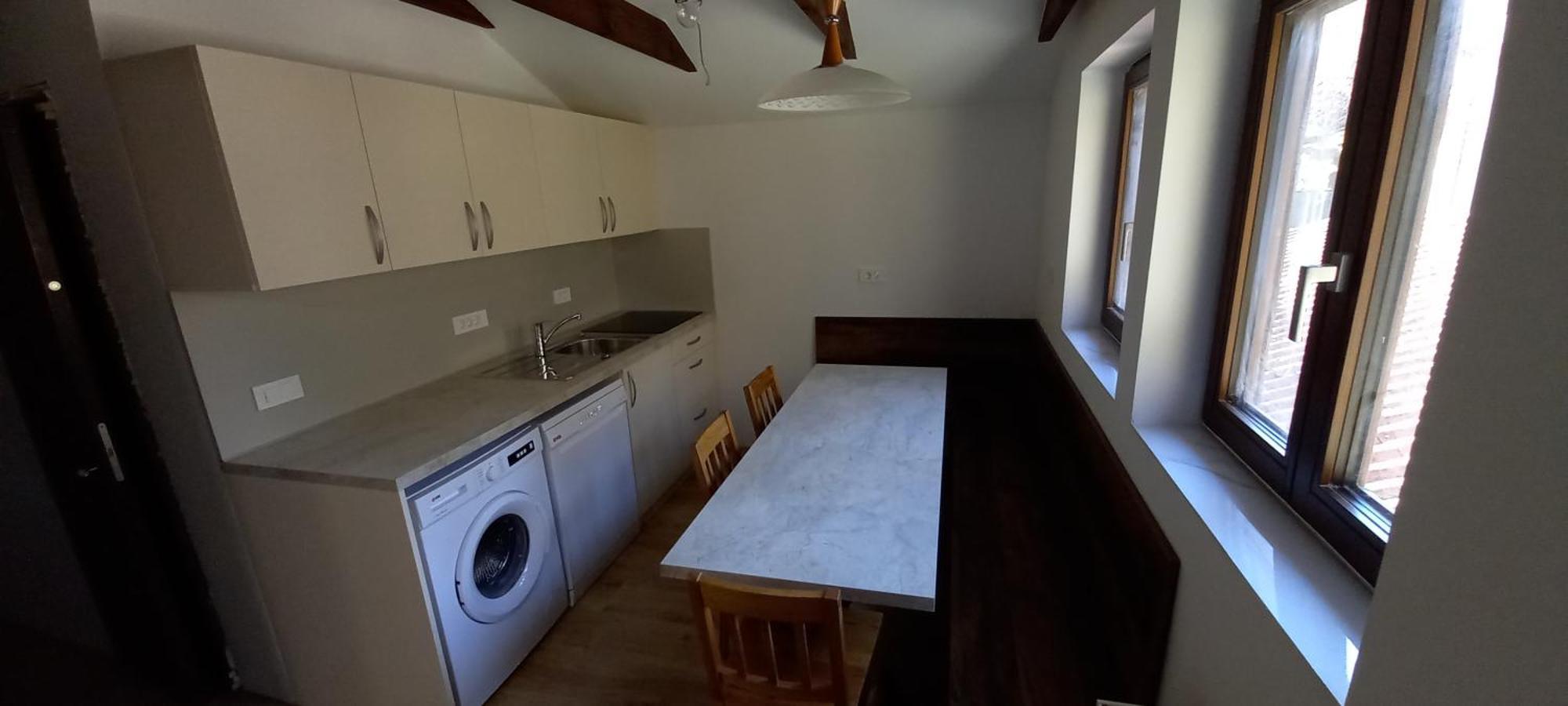 Appartment Bezenica Dobrova Eksteriør billede